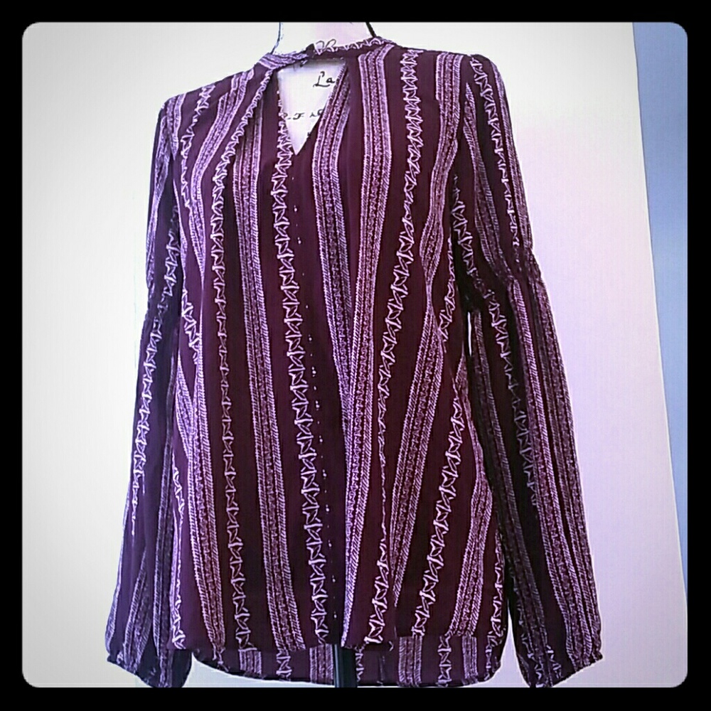 Simply Styled Plum Choker Top Medium